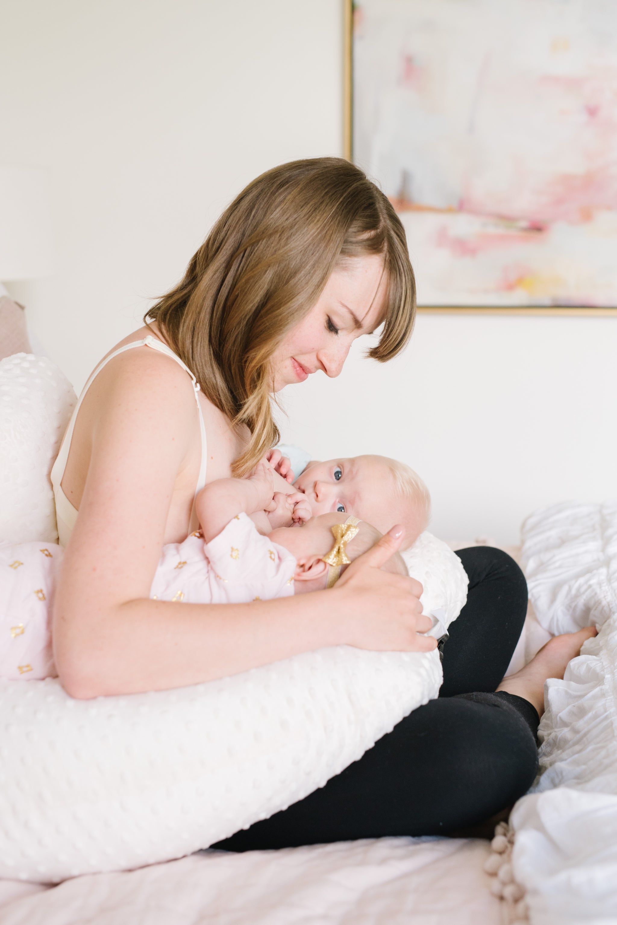 Twin Z Pillow: The Ultimate Feeding Pillow for Twins